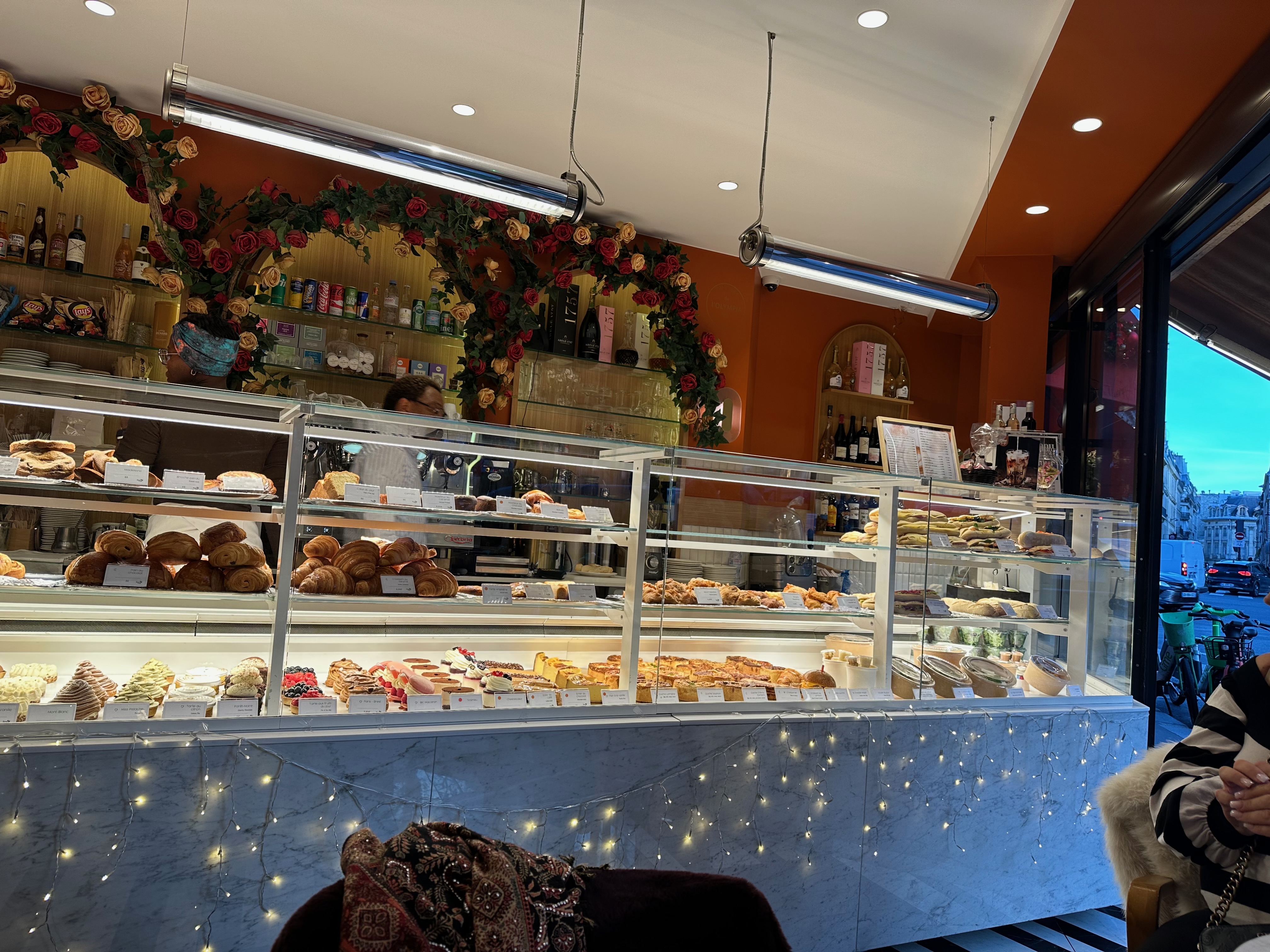 P&acirc;tisserie de l'Olympia, the pastry display on Rue de S&egrave;ze, Paris