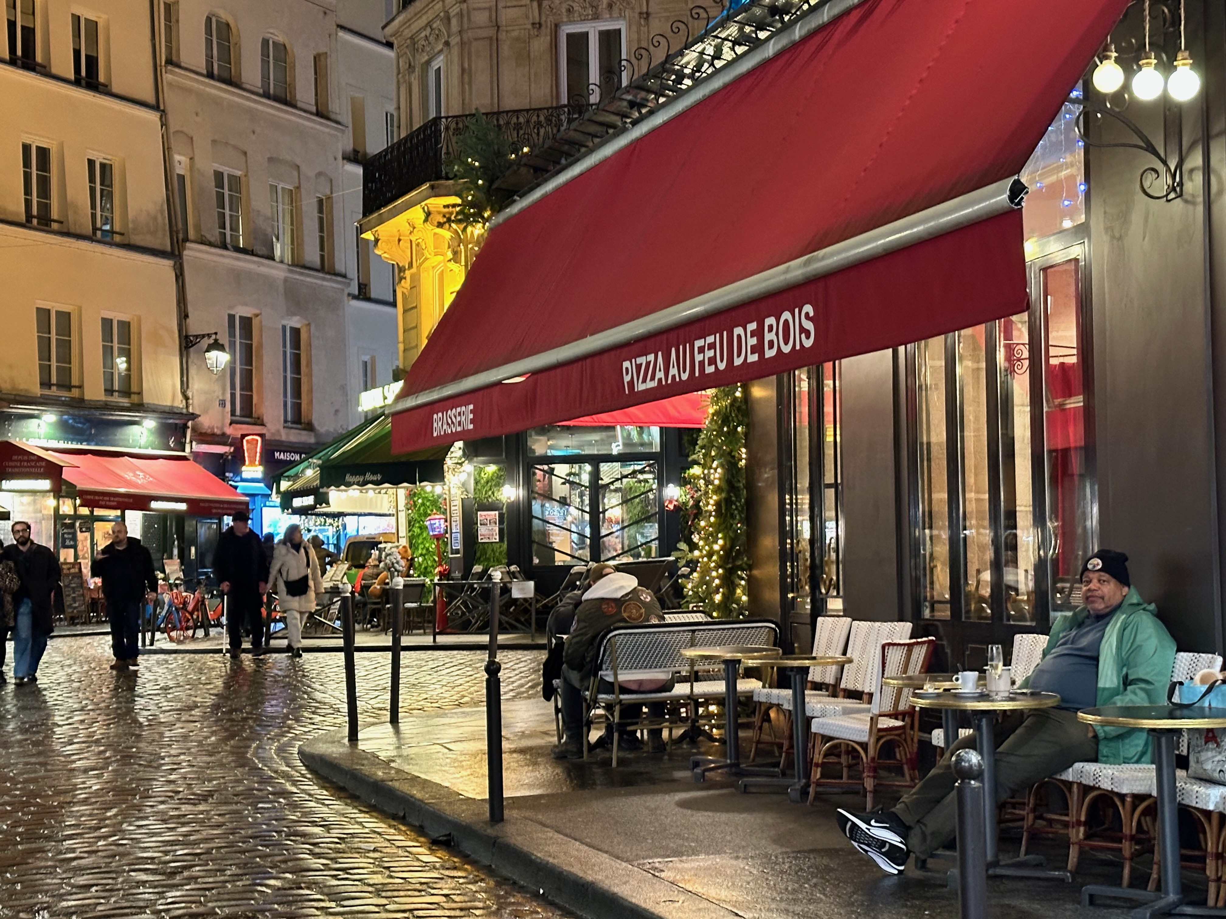 Rim Caf&eacute; exterior at night on Rue Saint-S&eacute;verin, Paris Latin Quarter
